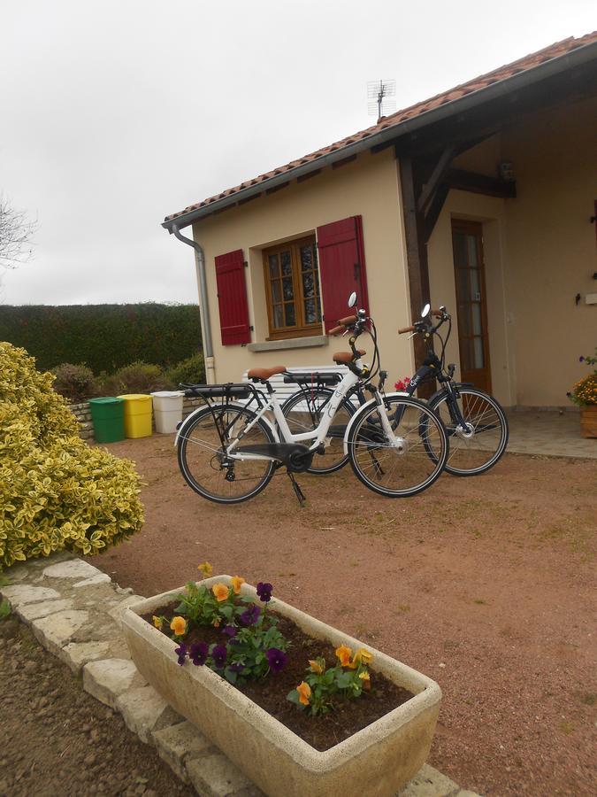 Gite De Belle Vue Semur-en-Brionnais Exterior foto